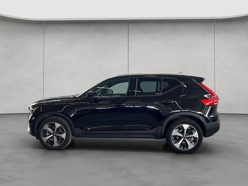 Gebraucht Volvo XC40 Core 163 PS (119 kW) 2024 Schwarz SUV