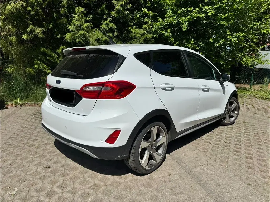 Gebraucht Ford Fiesta Active 140 PS (102 kW) 2019 Weiß Kleinwagen