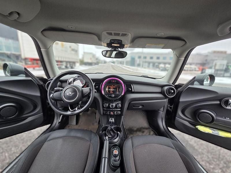Second-hand Mini One D 95 CP (69 kW) 2015 Negru Hatchback