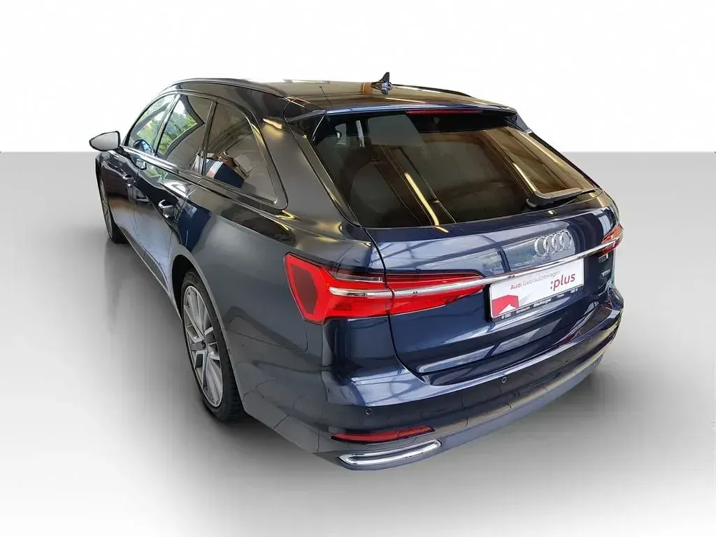 Gebraucht Audi A6 Ambiente 204 PS (150 kW) 2023 Firmamentblau metallic Kombi