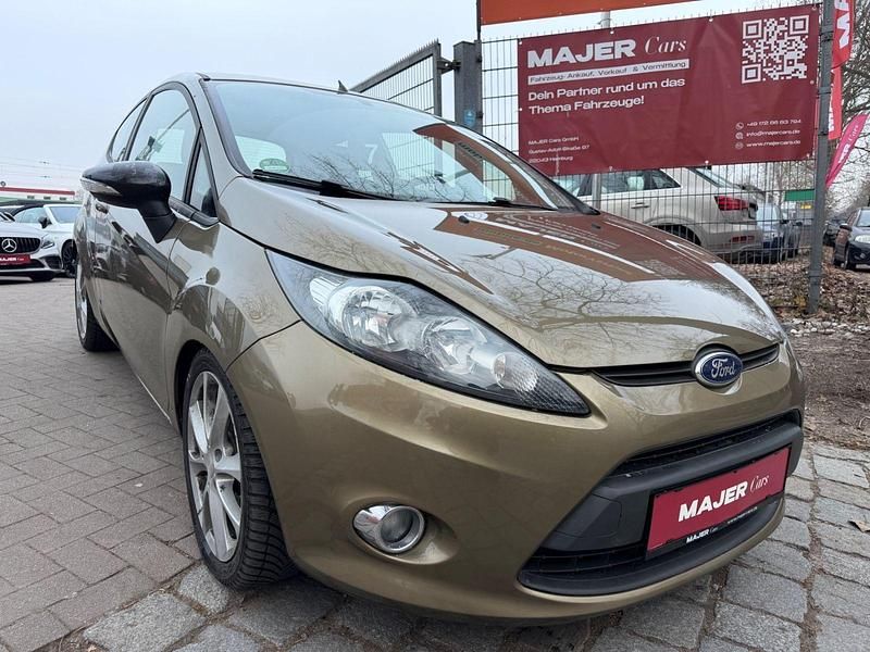Braun Gebraucht 2012 Ford Fiesta Champions Edition Kleinwagen | 3.300 € (Superpreis) - Bild 1/3