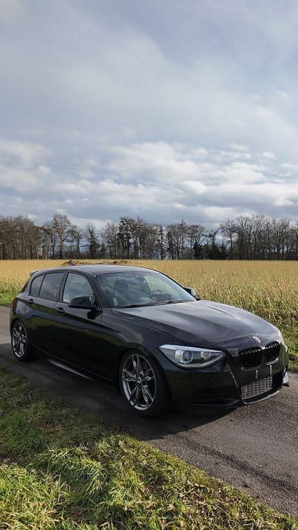 Gebraucht BMW M135 M Performance 320 PS (235 kW) 2014 Schwarz Kleinwagen