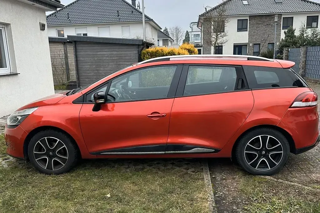 Gebraucht Renault Clio Luxe 120 PS (88 kW) 2014 Rot Limousine