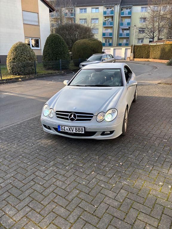 Gebraucht Mercedes CLK320 Avantgarde 224 PS (164 kW) 2005 Grau Coupé