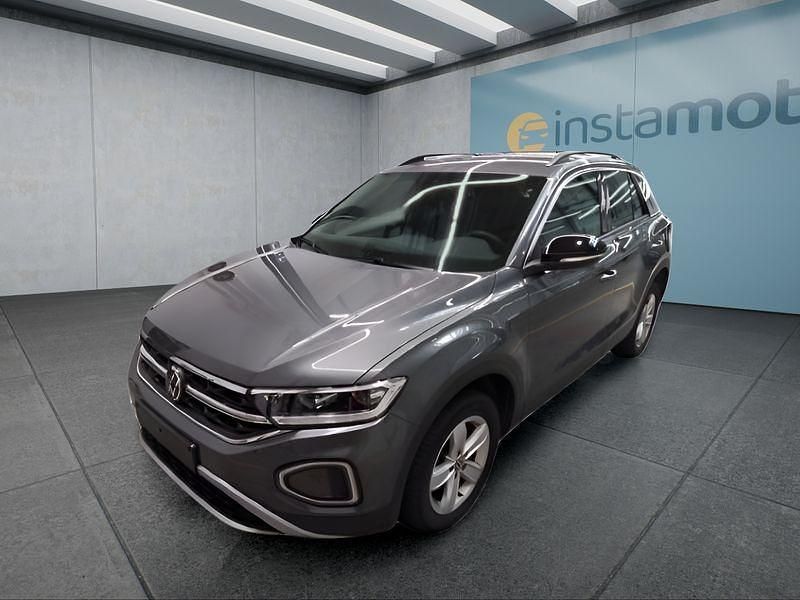 Silber Gebraucht 2024 VW T-Roc SUV | 27.349 € (Fairer Preis) - Bild 1/4