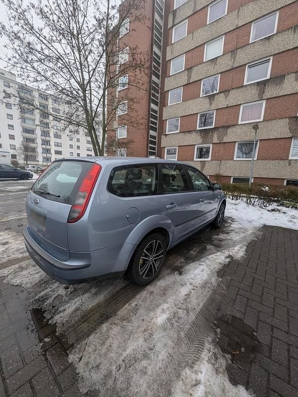 Usata Ford Focus 100 CV (73 kW) 2007 Blu Station wagon