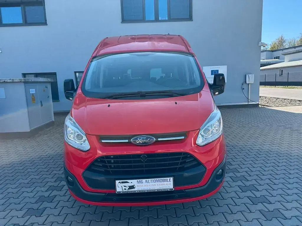 Gebraucht Ford Transit Trend 125 PS (91 kW) 2016 Rot Kombi
