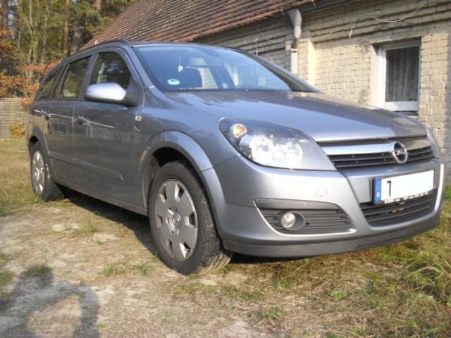Gebraucht Opel Astra Edition 105 PS (77 kW) 2006 Silber metallic Kombi