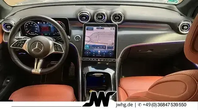 Gebraucht Mercedes GLC300e 313 PS (230 kW) 2023 Silber SUV