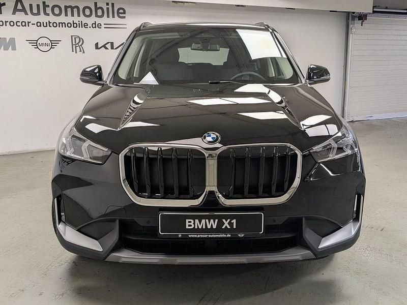Neu BMW X1 156 PS (114 kW) 2026 Schwarz SUV