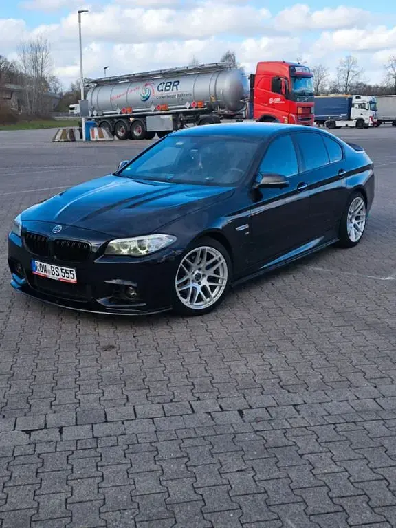 Gebraucht BMW 520 Performance 190 PS (139 kW) 2017 Schwarz Limousine