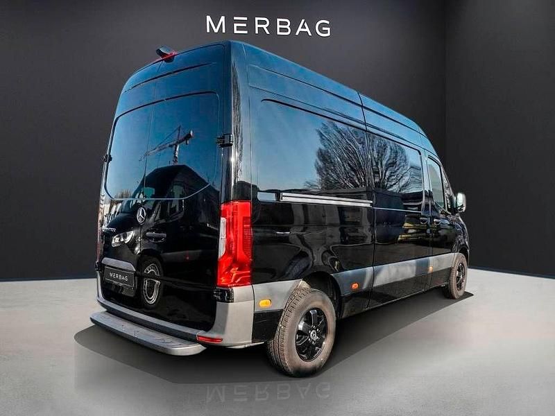 Gebraucht Mercedes Sprinter 85 kW (116 PS) 2022 Schwarz Van
