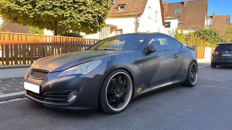 Schwarz Gebraucht 2011 Hyundai Genesis Coupé | 16.000 € (Teuer) - Bild 1/4