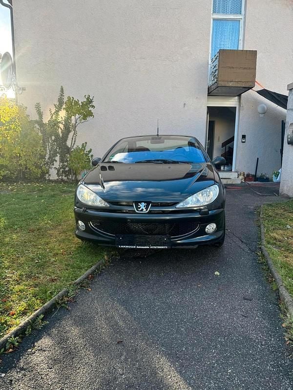 Schwarz Gebraucht 2004 Peugeot 206 CC Cabrio | 600 € (Superpreis) - Bild 1/4