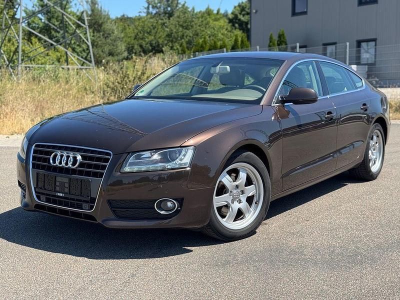 Braun Gebraucht 2011 Audi A5 Sportback Limousine | 6.990 € (Fairer Preis) - Bild 1/4