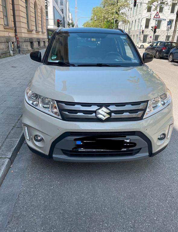 Beige Gebraucht 2018 Suzuki Vitara Comfort SUV | 12.500 € (Fairer Preis) - Bild 1/4