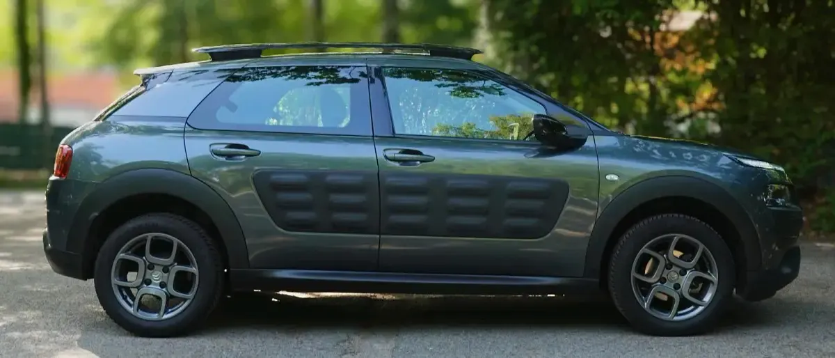 Gebraucht Citroën C4 82 PS (60 kW) 2016 Grau SUV