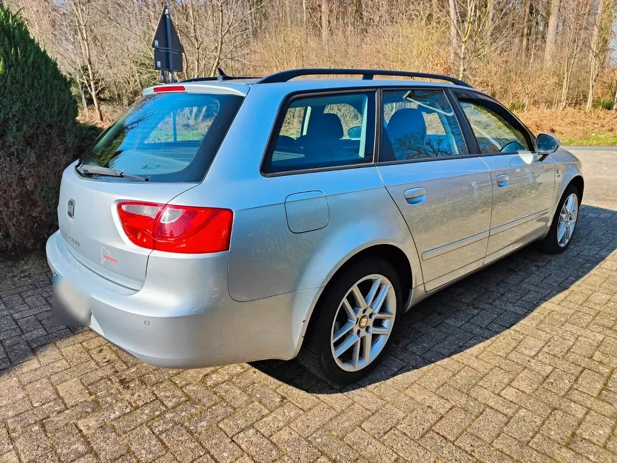Usata Seat Exeo 143 CV (105 kW) 2010 Argento Station wagon