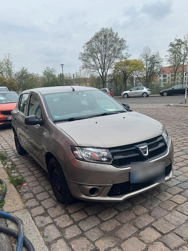 Gebraucht Dacia Sandero 75 PS (55 kW) 2013 Limousine