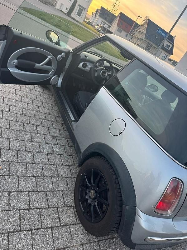 Usata Mini ONE 95 CV (69 kW) 2003 Grigio Utilitaria