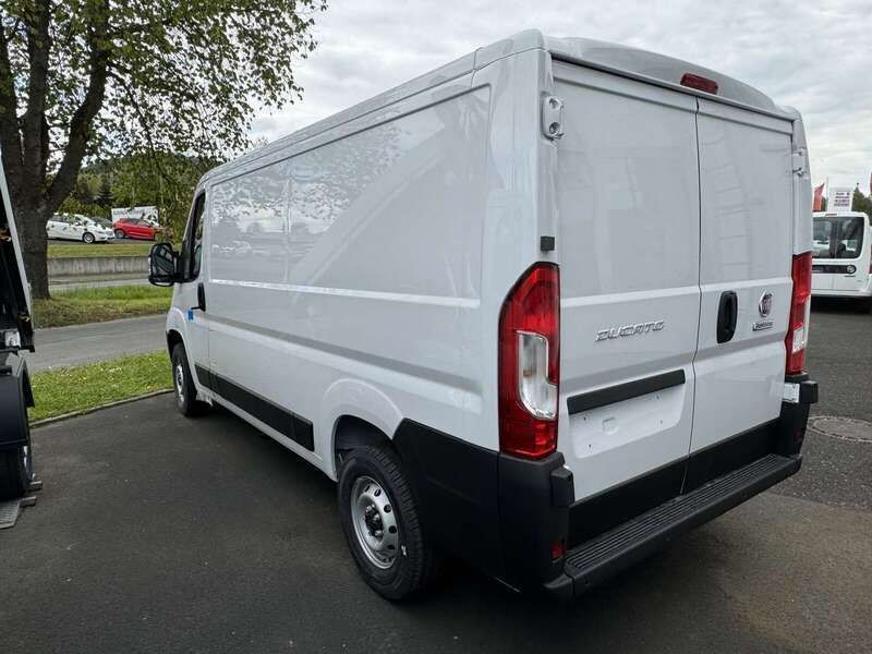 Gebraucht Fiat Ducato 140 PS (102 kW) 2024 Weiß Van