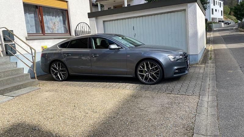 Gebraucht 2015 Audi A5 Sportback Design Limousine | 14.800 € - Bild 1/4