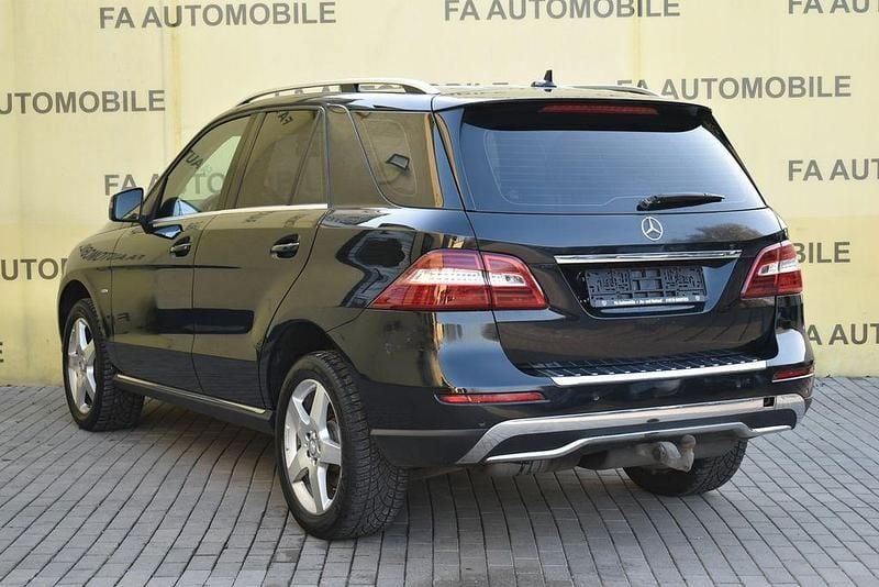 Gebraucht Mercedes ML250 204 PS (150 kW) 2012 Schwarz SUV