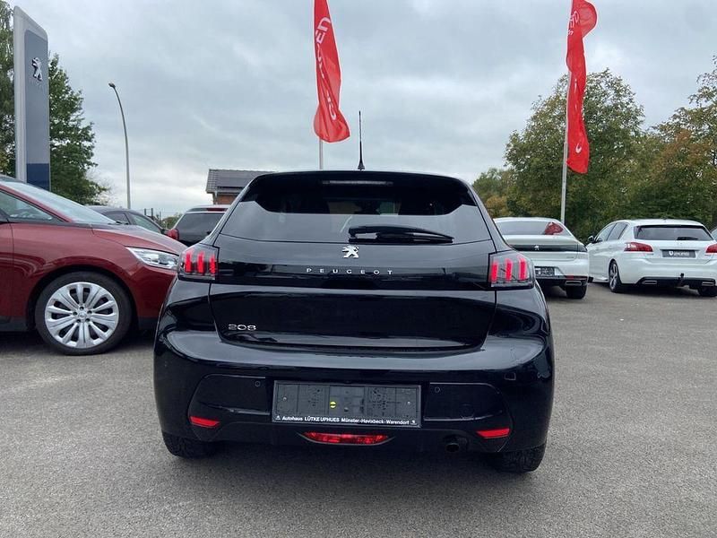 Gebraucht Peugeot 208 Allure 101 PS (74 kW) 2022 Schwarz Kleinwagen
