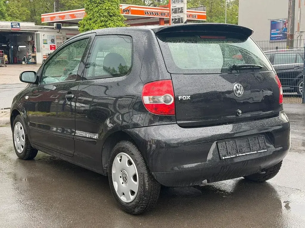 Używany VW Fox Style 60 KM (44 kW) 2011 Czarny Hatchback