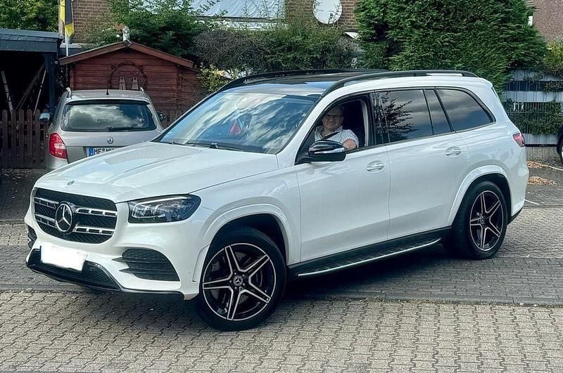 Gebraucht Mercedes GLS400 330 PS (242 kW) 2023 Weiß SUV