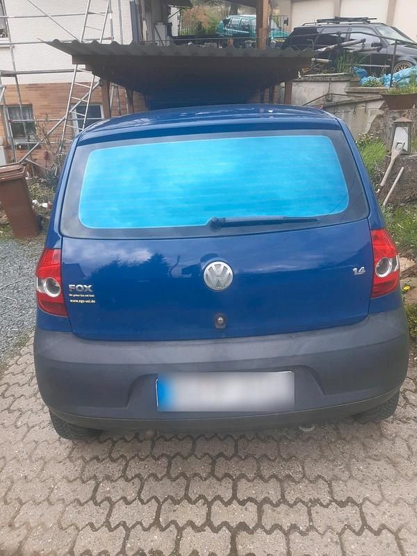Second-hand VW Fox 75 CP (55 kW) 2005 Albastru Hatchback