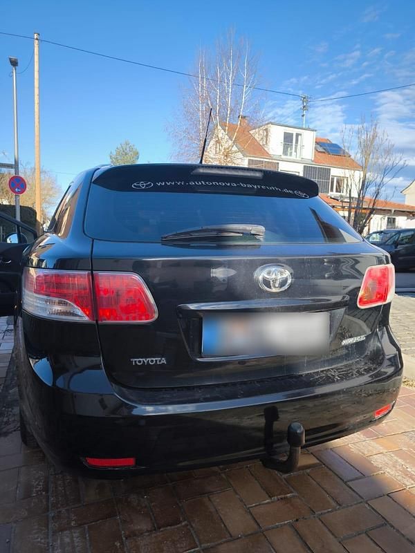 Gebraucht Toyota Avensis 150 PS (110 kW) 2009 Schwarz Kombi