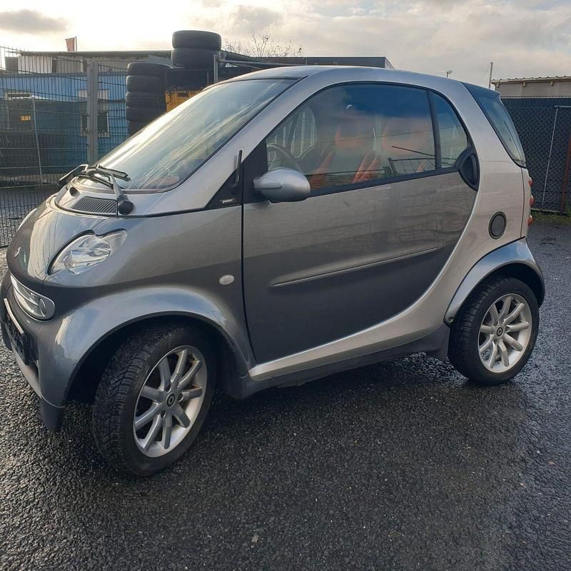 Silber Gebraucht 2006 Smart ForTwo Coupé Passion Coupé | 2.490 € (Guter Preis) - Bild 1/4