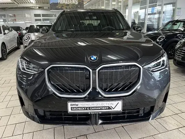 Gebraucht BMW X3 M Sport 208 PS (152 kW) 2025 Grau SUV