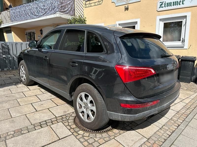 Second-hand Audi Q5 170 CP (125 kW) 2009 Negru SUV