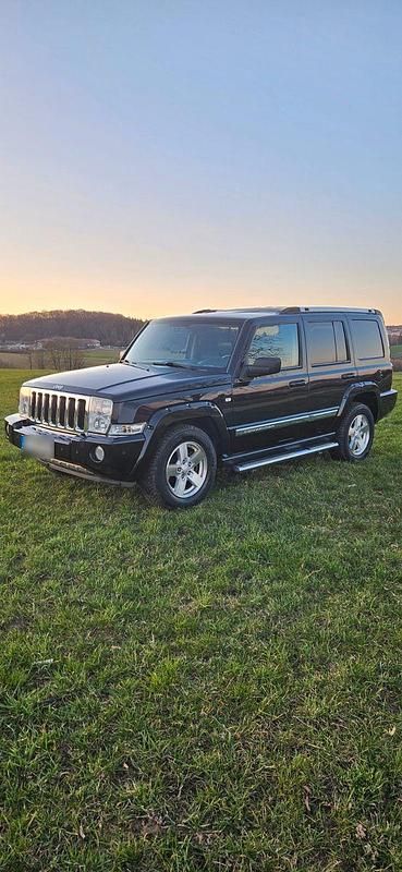 Gebraucht Jeep Commander Overland 303 PS (222 kW) 2009 Schwarz SUV