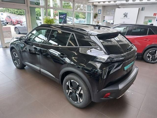 Neu Peugeot 2008 Allure 136 PS (100 kW) 2025 Perla nera schwarz metallic SUV