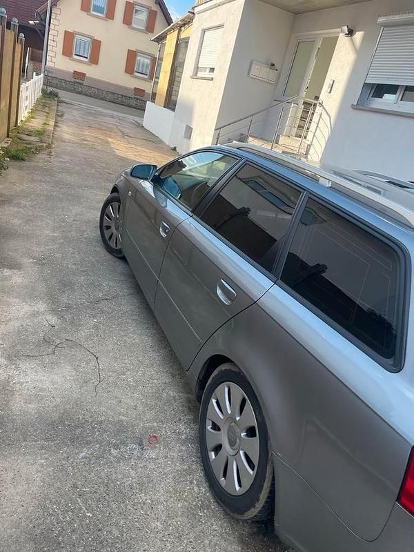 Gebraucht Audi A4 Comfort 140 PS (102 kW) 2005 Grau Kombi
