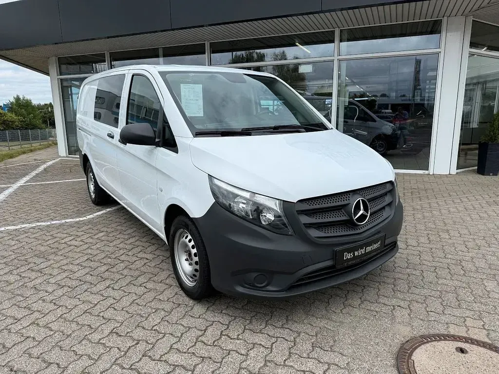 Gebraucht Mercedes Vito 102 PS (75 kW) 2022 Weiß Van