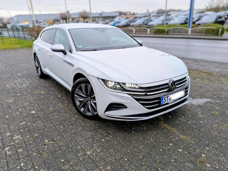 Weiß Gebraucht 2024 VW Arteon Elegance Coupé | 29.500 € (Superpreis) - Bild 1/4