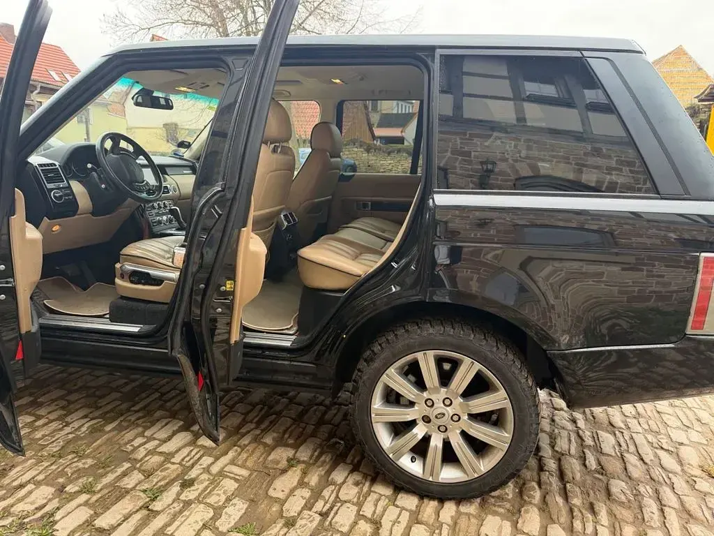 Gebraucht Land Rover Range Rover Vogue 272 PS (200 kW) 2007 Schwarz SUV