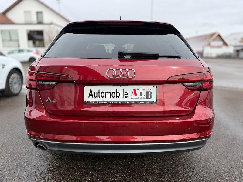 Gebraucht Audi A4 Sport 150 PS (110 kW) 2017 Rot Kombi