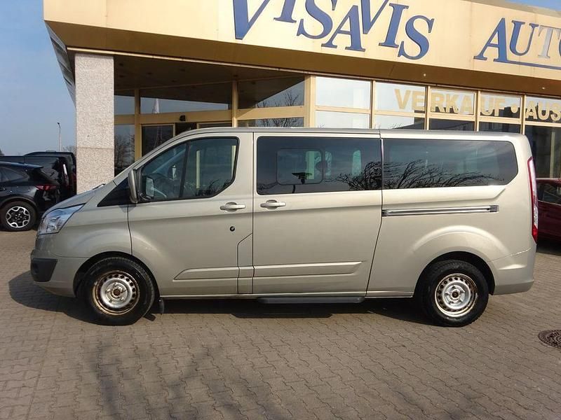 Gebraucht Ford Tourneo Titanium 155 PS (114 kW) 2016 Beige Van / Kleinbus