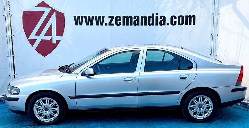 Gebraucht Volvo S60 Summum 163 PS (119 kW) 2004 Silber Limousine