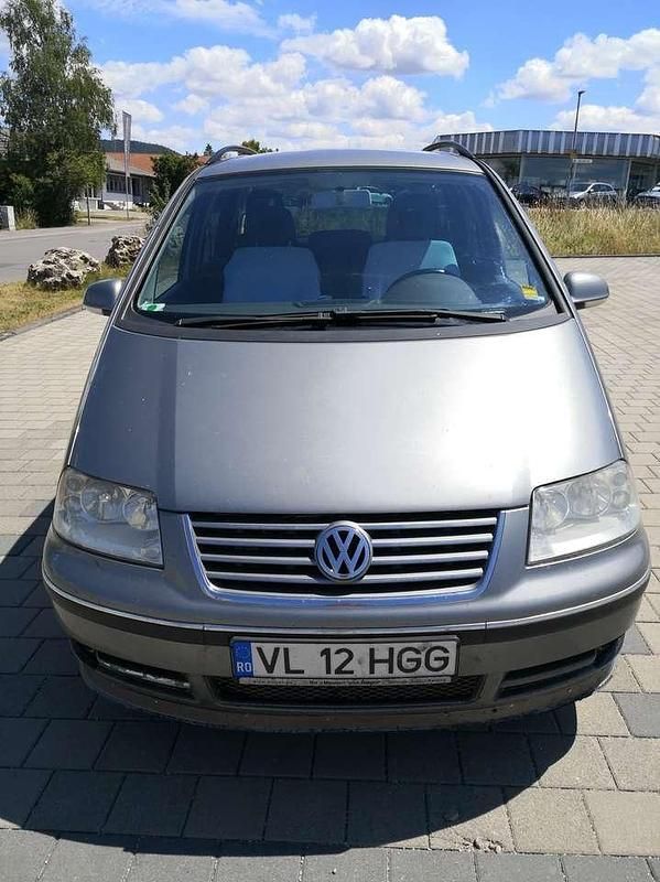 Grau Gebraucht 2005 VW Sharan Goal Van / Kleinbus | 2.199 € (Etwas zu teuer) - Bild 1/4