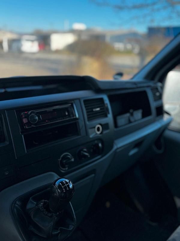 Second-hand Ford Transit 85 CP (62 kW) 2010 Alb Monovolum