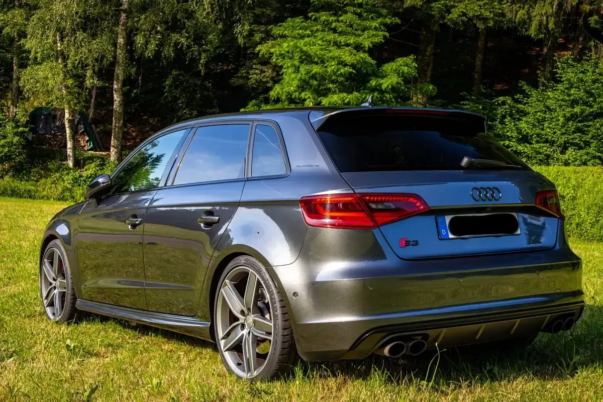 Gebraucht Audi S3 Exclusive 300 PS (220 kW) 2015 Grau Kombi