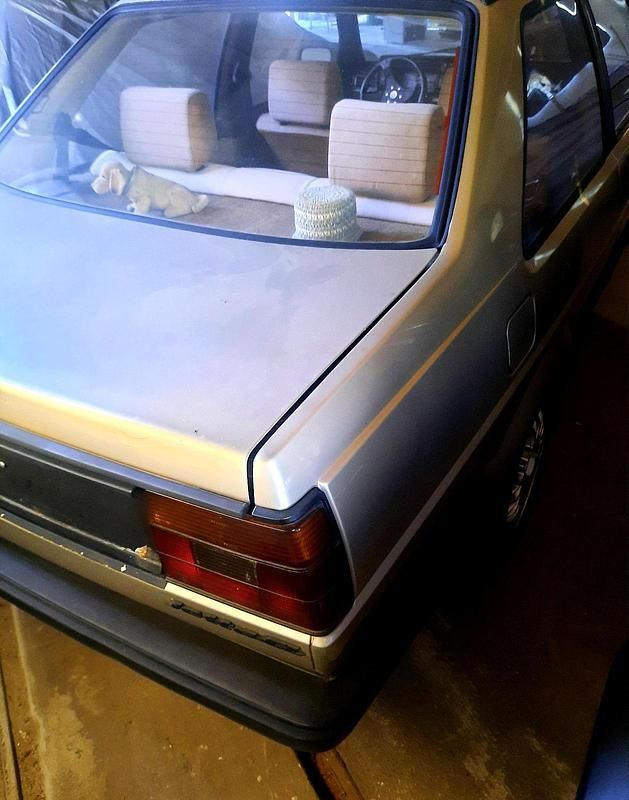 Gebraucht VW Jetta 75 PS (55 kW) 1991 Gold Coupé