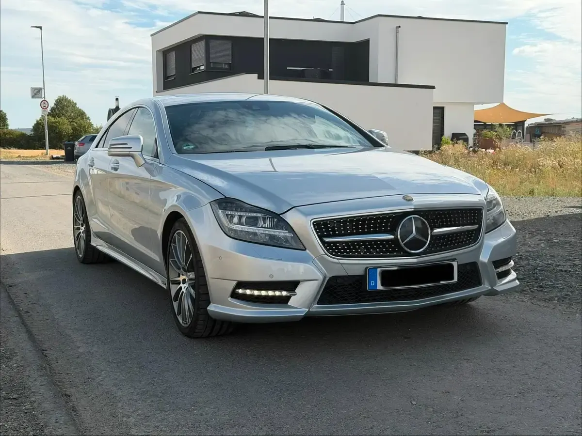 Gebraucht Mercedes CLS350 AMG line 265 PS (194 kW) 2012 Silber Coupé