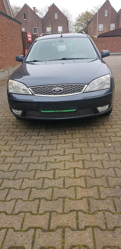 Gebraucht Ford Mondeo 125 PS (91 kW) 2007 Grau Kombi
